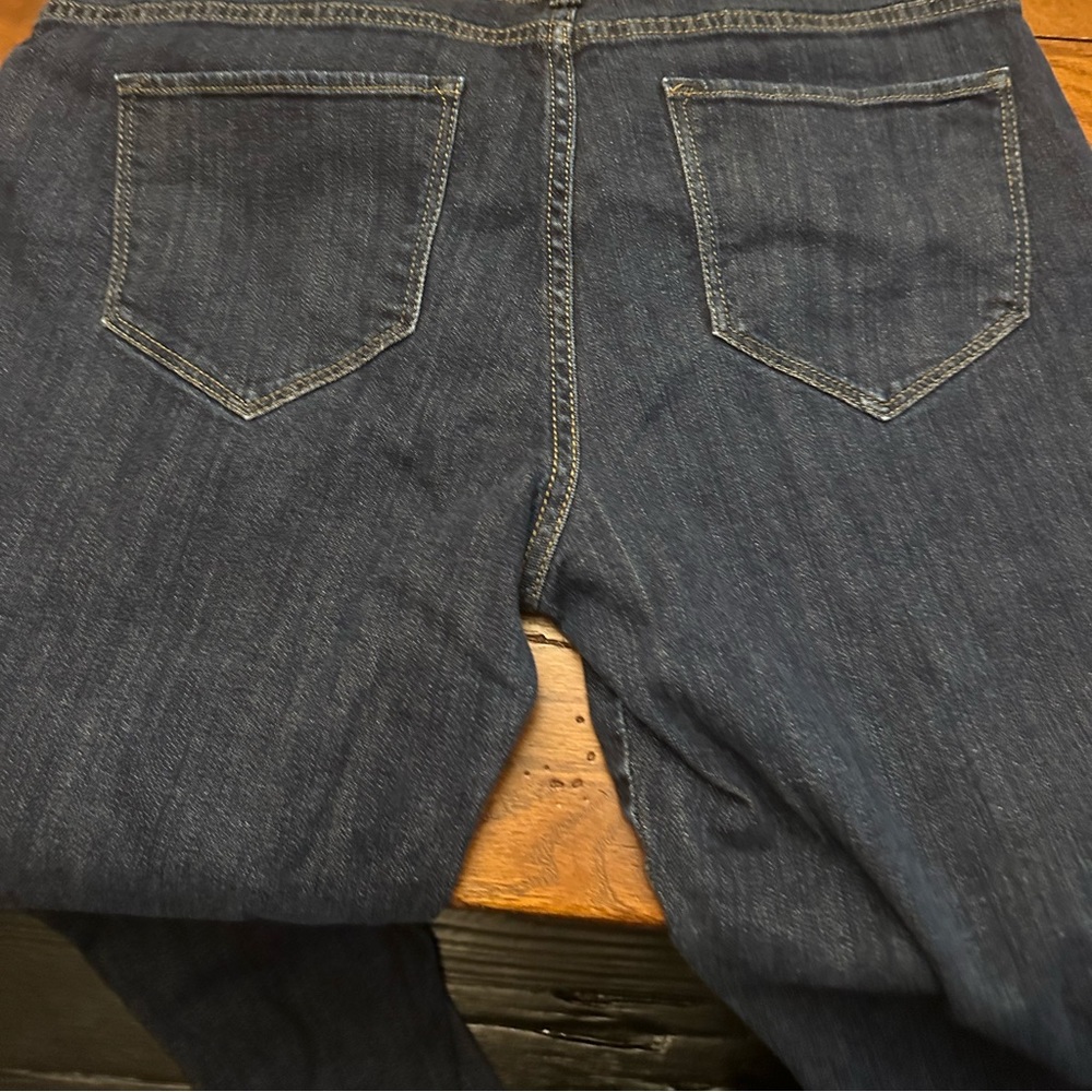 Women’s Liz Claiborne Size 10 Stretch Jeans Slightly Worn